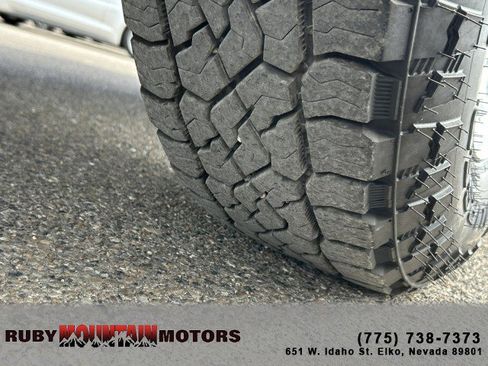 Used 2019 Chevrolet Silverado 2500 W/T image 25