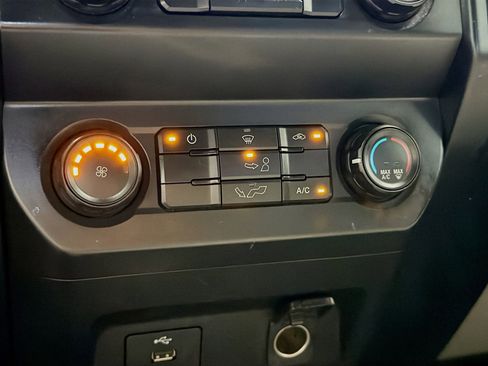 Used 2019 Ford F150 XL w/ Equipment Group 101A Mid image 10