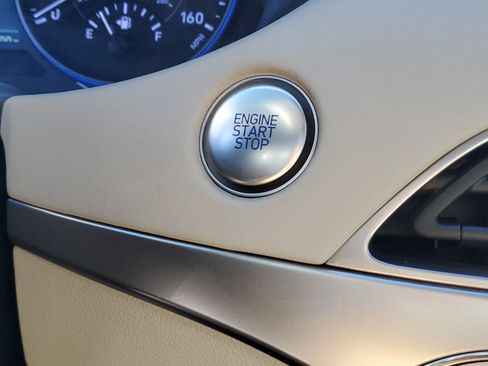 Used 2021 Hyundai Palisade SEL w/ Premium Package image 15