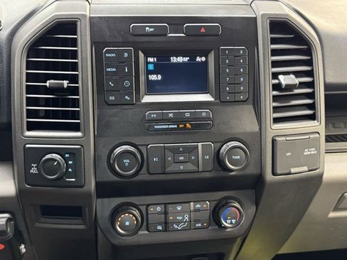 Used 2022 Ford F250 XL w/ Power Equipment Group image 18