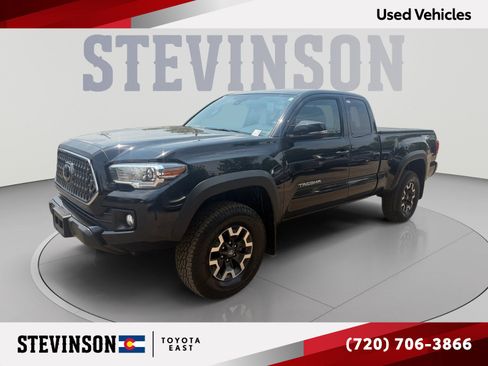 Used 2018 Toyota Tacoma TRD Off-Road w/ Technology Package AWD/4WD image 1