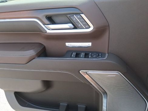 Used 2024 GMC Sierra 1500 Denali w/ Technology Package RWD image 8