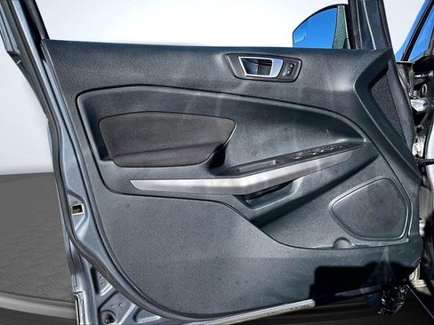 Used 2018 Ford EcoSport SE image 23