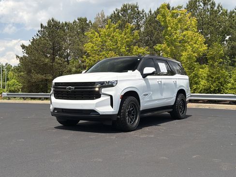 Used 2021 Chevrolet Tahoe RST w/ Luxury Package AWD/4WD image 14