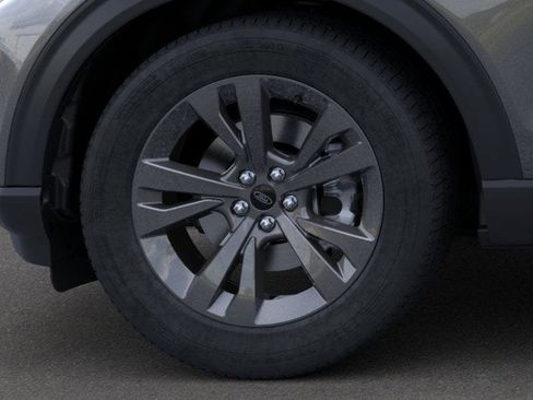 New 2024 Ford Explorer XLT w/ Equipment Group 202A image 19