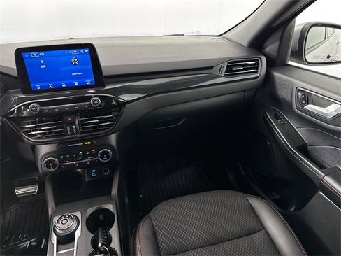 Used 2023 Ford Escape ST-Line Select image 26