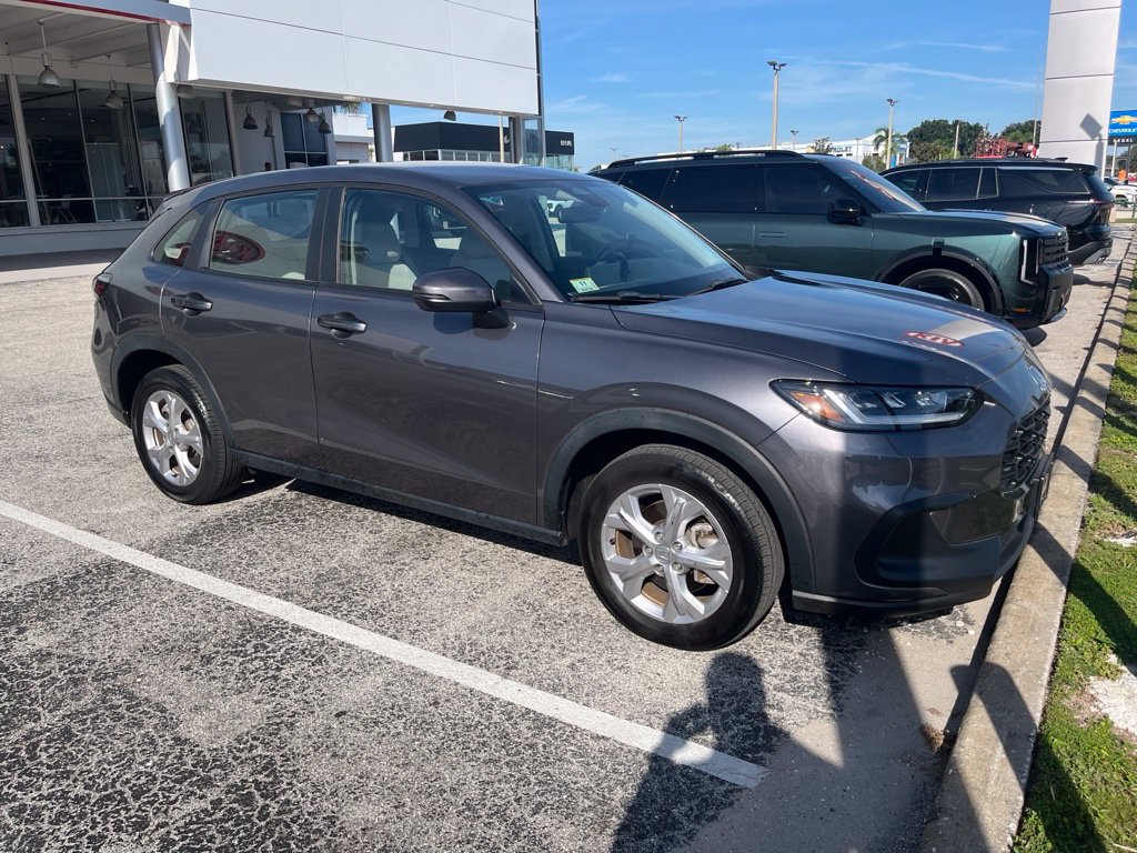 Used 2024 Honda HR-V LX image 1