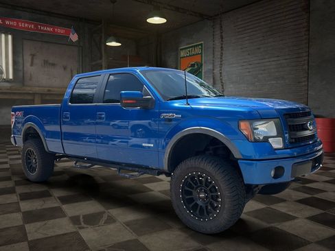 Used 2013 Ford F150 FX4 w/ Mid Equipment Group AWD/4WD image 2