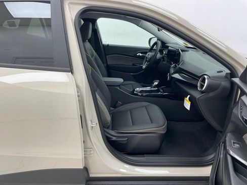 New 2026 Chevrolet Trax ACTIV w/ Driver Confidence Package FWD image 13