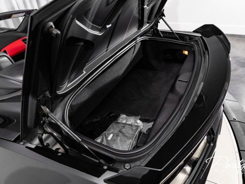 Used 2016 Chevrolet Corvette Z06 w/ 3LZ Preferred Equipment Group image 21