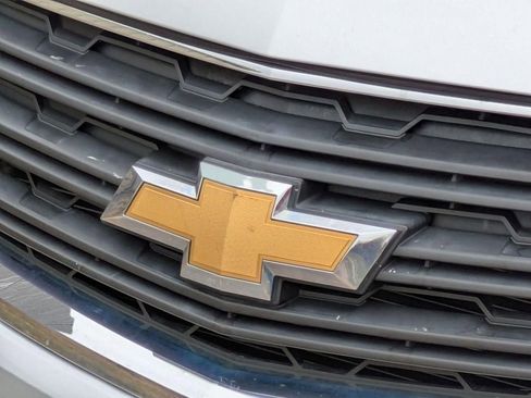 Used 2017 Chevrolet Traverse LT image 9