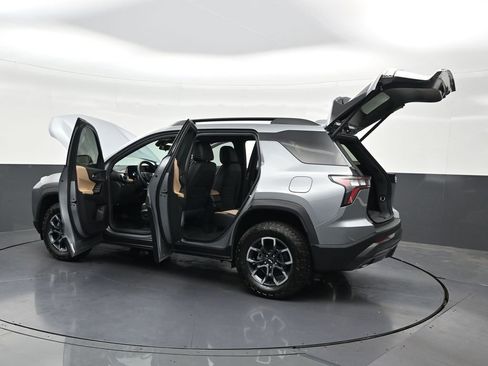 Used 2026 Chevrolet Equinox ACTIV FWD image 39