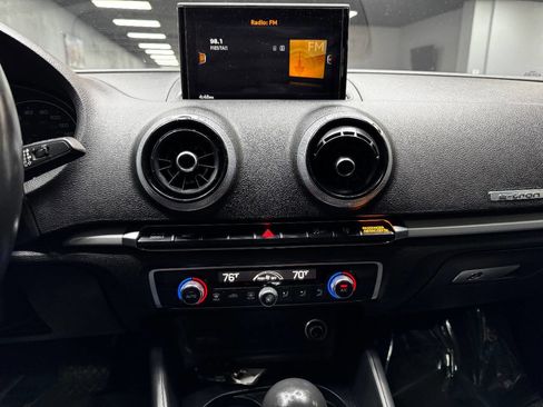 Used 2017 Audi A3 e-tron Premium image 23