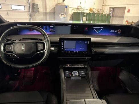 Used 2024 Lincoln Nautilus Premier w/ Equipment Group 102A image 15