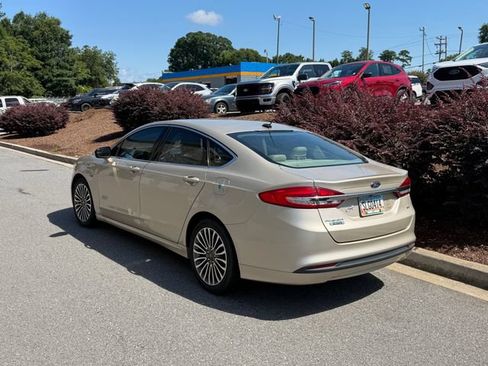 Used 2017 Ford Fusion Energi SE FWD image 4