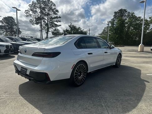 New 2026 BMW 740i image 5