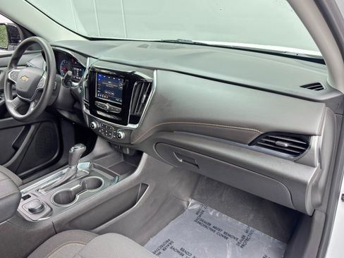 Used 2020 Chevrolet Traverse LS FWD image 13