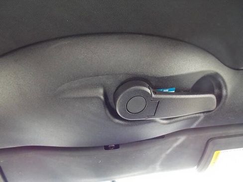 Used 2007 Pontiac Solstice GXP w/ Premium Package image 26