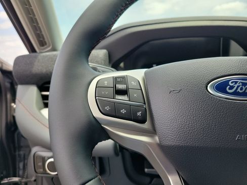 New 2026 Ford Explorer Active AWD/4WD image 24