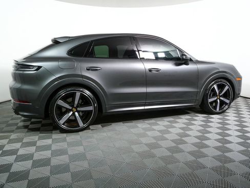 Certified 2024 Porsche Cayenne S image 29