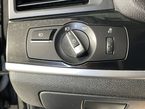 Used 2017 BMW X3 xDrive28i AWD/4WD image 16