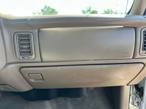 Used 2003 Chevrolet Silverado 2500 LS w/ Skid Plate Package AWD/4WD image 17
