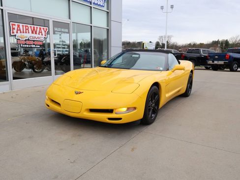 Used 2002 Chevrolet Corvette Convertible w/ Preferred Equipment Group2 image 6