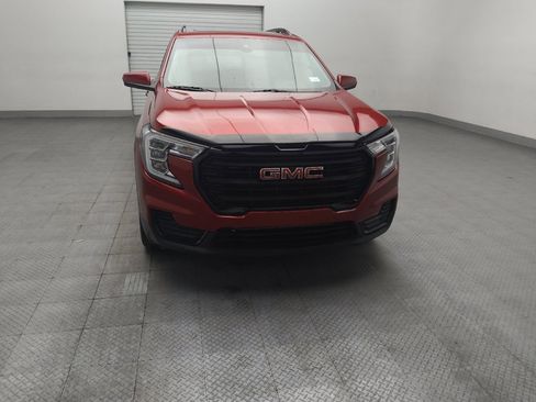 Used 2022 GMC Terrain SLE w/ Driver Convenience Package FWD image 14