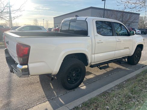Used 2019 Toyota Tacoma SR5 image 5