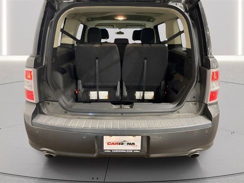 Used 2017 Ford Flex SE image 5