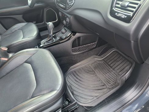 Used 2018 Jeep Compass Limited image 25