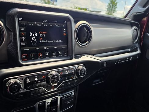 Used 2021 Jeep Wrangler Unlimited Sport AWD/4WD image 28
