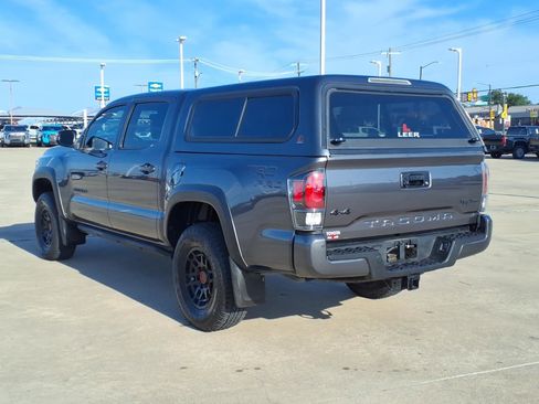 Used 2022 Toyota Tacoma TRD Pro AWD/4WD image 8
