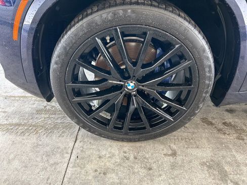 Used 2024 BMW X5 xDrive40i w/ M Sport Package AWD/4WD image 14
