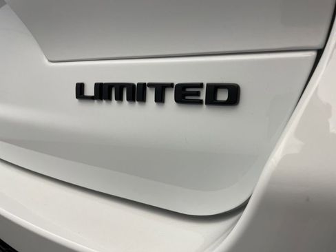 New 2025 Jeep Grand Cherokee L Limited w/ Luxury Tech Group II image 5