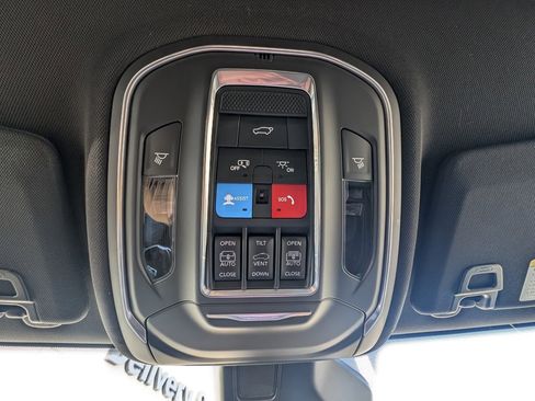 New 2025 Jeep Grand Cherokee L Limited image 37