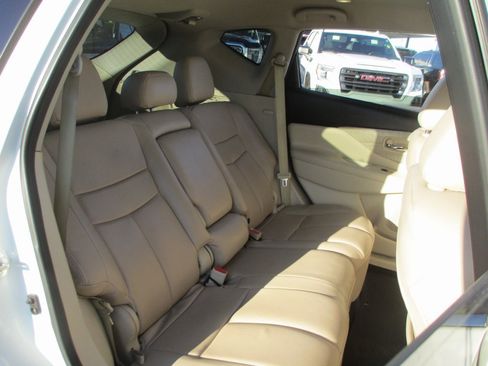 Used 2019 Nissan Murano SV image 16