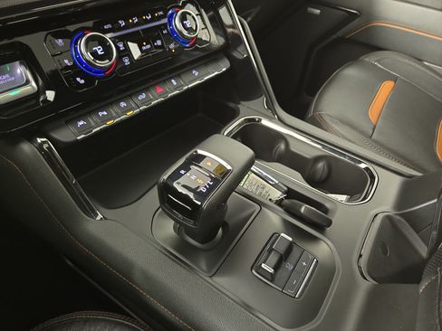 Certified 2024 GMC Sierra 1500 AT4 w/ AT4 Preferred Package AWD/4WD image 24
