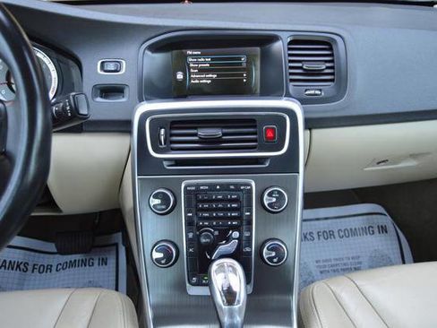 Used 2013 Volvo S60 T5 image 20