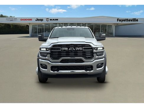 New 2026 RAM 4500 Tradesman w/ Chrome Appearance Group image 8
