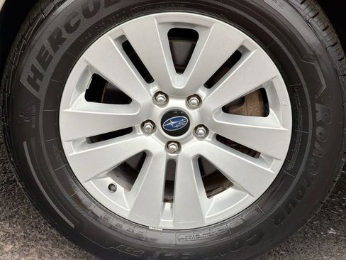 Used 2015 Subaru Outback 2.5i Premium image 14