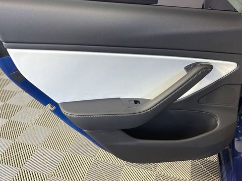 Used 2019 Tesla Model 3 Long Range image 22