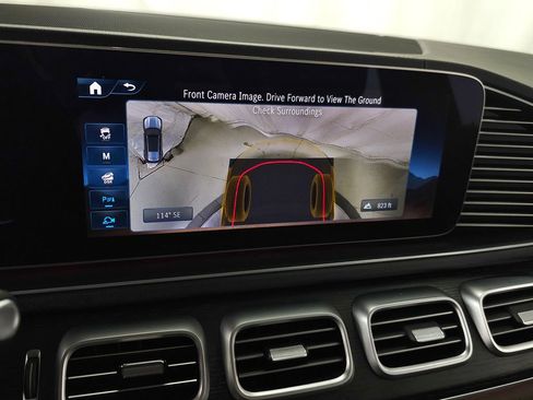 Used 2024 Mercedes-Benz GLS 450 4MATIC image 27