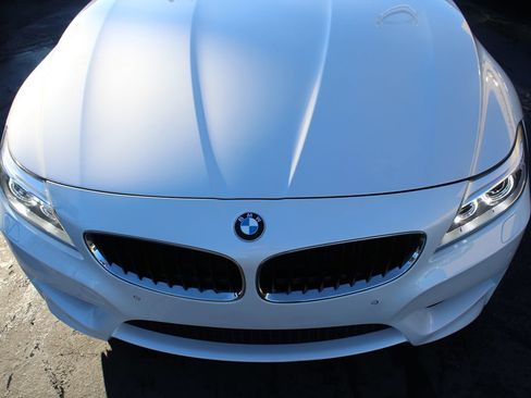 Used 2016 BMW Z4 sDrive28i image 10