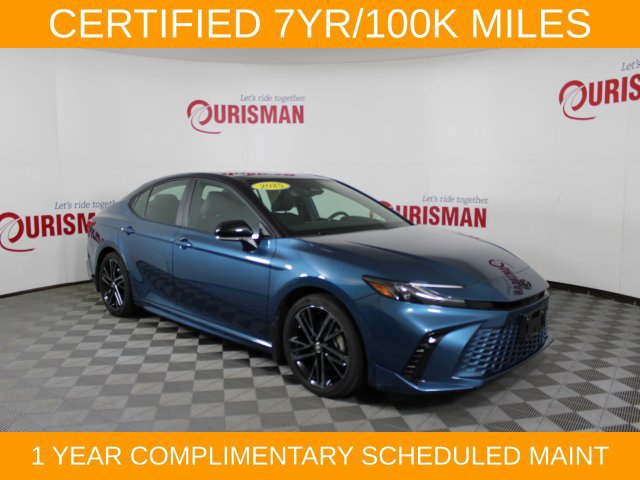Used 2025 Toyota Camry XSE FWD image 11