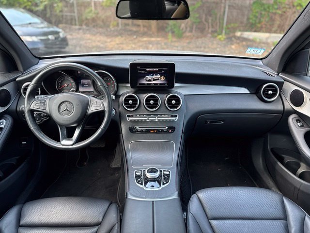 Used 2019 Mercedes-Benz GLC 300 4MATIC image 14