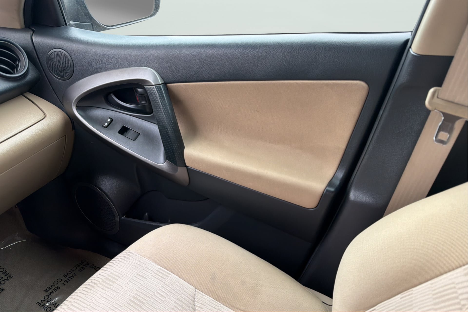 Used 2012 Toyota RAV4 4WD w/ Value Pkg image 17