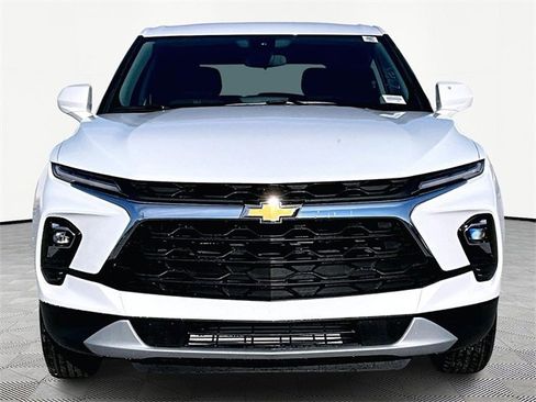 New 2026 Chevrolet Blazer LT image 2