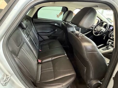 Used 2013 Ford Focus SE FWD image 12
