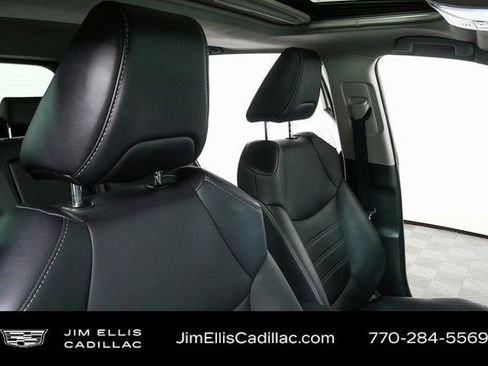 Used 2022 Toyota RAV4 XLE Premium image 22